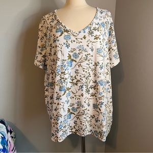American Sweetheart 4X Multicolor Blue Floral Short Sleeve Top Tee